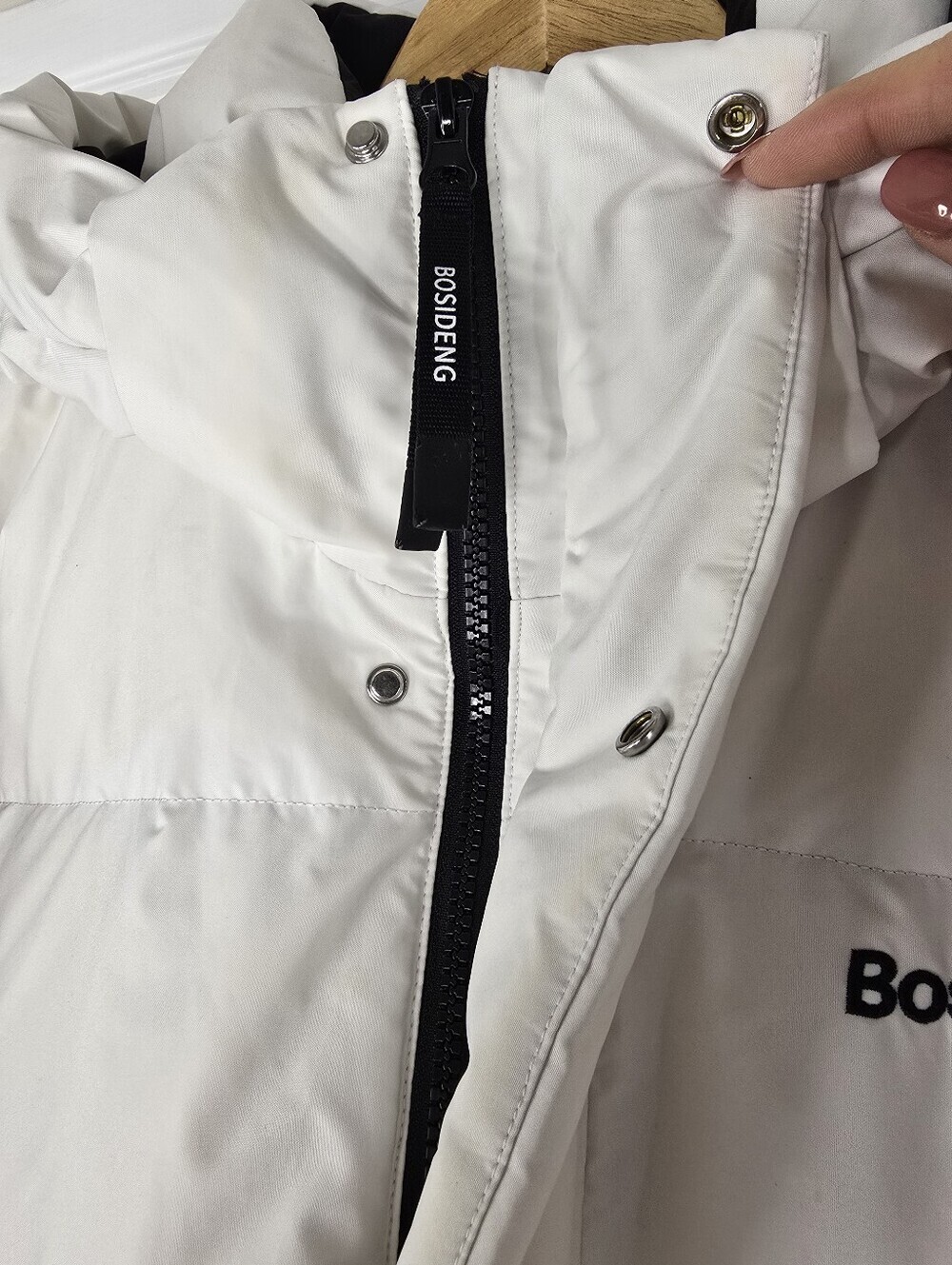 Bosideng Gradient Mountain Print Hooded Puffer Coat White/Black Size XL Unisex - Picture 7 of 16